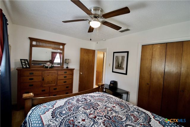 117 Wolf Road, Copperas Cove, TX 76522