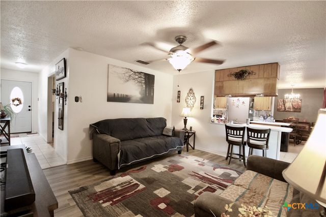 117 Wolf Road, Copperas Cove, TX 76522