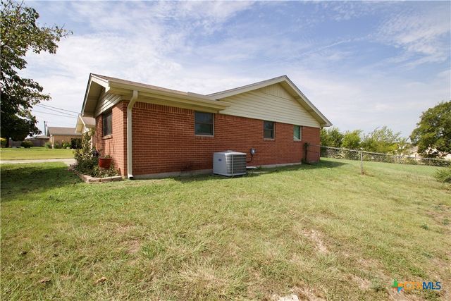 117 Wolf Road, Copperas Cove, TX 76522