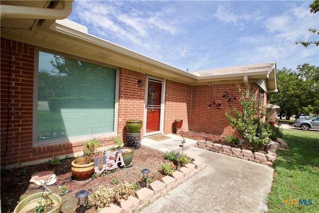 117 Wolf Road, Copperas Cove, TX 76522