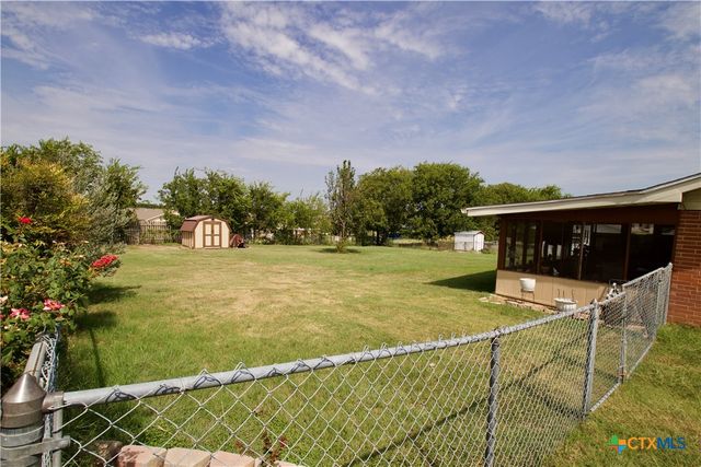 117 Wolf Road, Copperas Cove, TX 76522