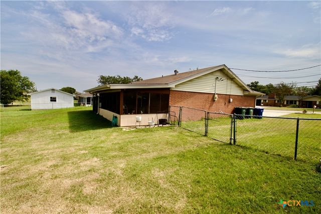 117 Wolf Road, Copperas Cove, TX 76522