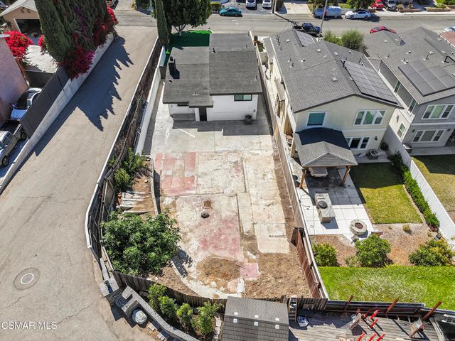 245 Houston Drive, Thousand Oaks, CA 91360