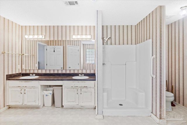 2216 Blue Lake Dr, Pensacola, FL 32506