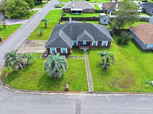2216 Blue Lake Dr, Pensacola, FL 32506