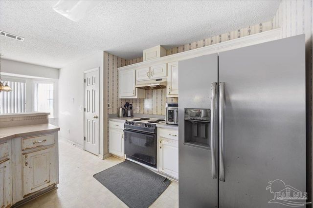 2216 Blue Lake Dr, Pensacola, FL 32506