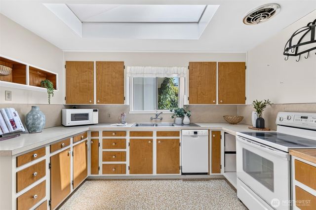 2504 NE 147th Street, Shoreline, WA 98155