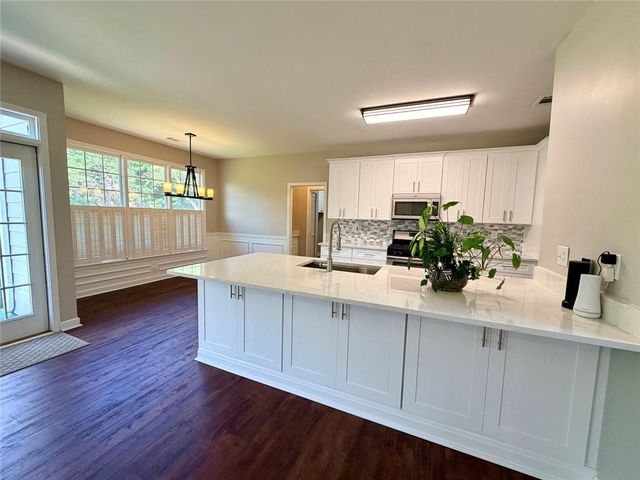 6271 Mountain Ridge Circle, Sugar Hill, GA 30518