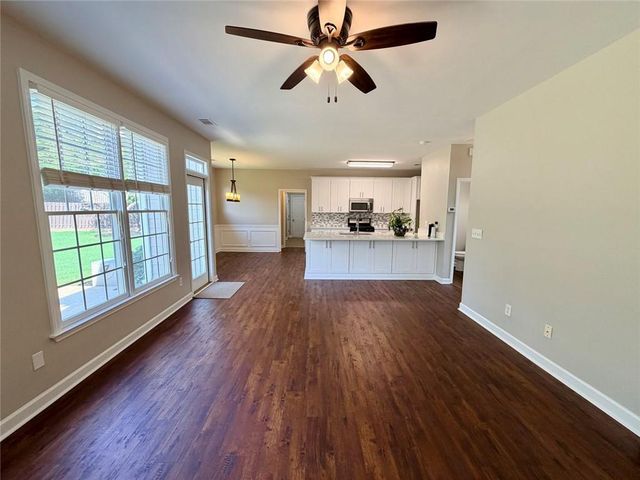 6271 Mountain Ridge Circle, Sugar Hill, GA 30518