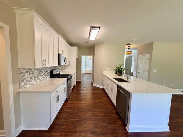 6271 Mountain Ridge Circle, Sugar Hill, GA 30518