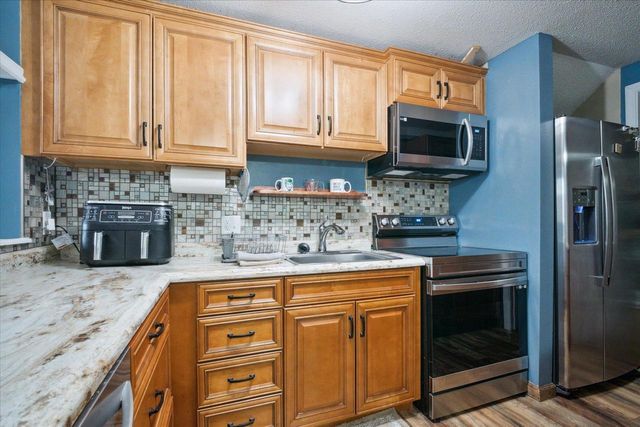 11 Fir Trail, Wisconsin Dells, WI 53965