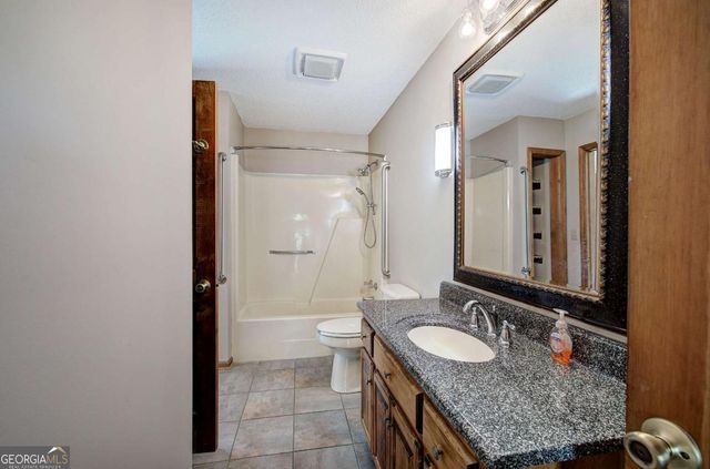 5 Marguerite Drive, Cartersville, GA 30121