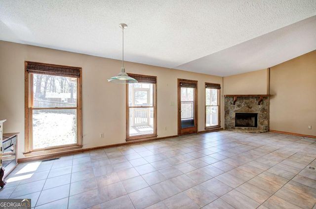 5 Marguerite Drive, Cartersville, GA 30121