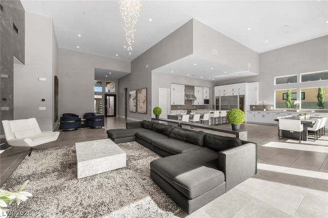 5201 Peak Climb Drive, Las Vegas, NV 89135