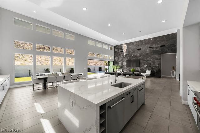 5201 Peak Climb Drive, Las Vegas, NV 89135