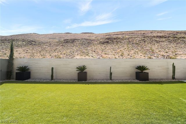 5201 Peak Climb Drive, Las Vegas, NV 89135