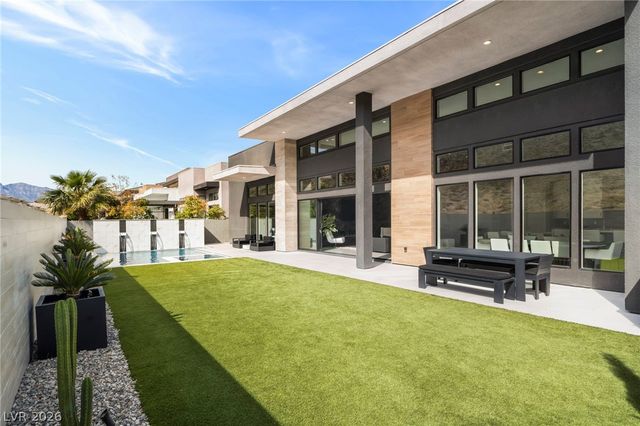 5201 Peak Climb Drive, Las Vegas, NV 89135