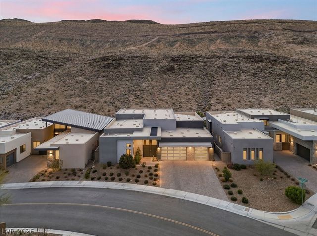 5201 Peak Climb Drive, Las Vegas, NV 89135