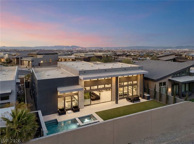 5201 Peak Climb Drive, Las Vegas, NV 89135