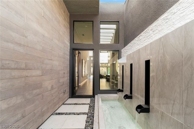 5201 Peak Climb Drive, Las Vegas, NV 89135