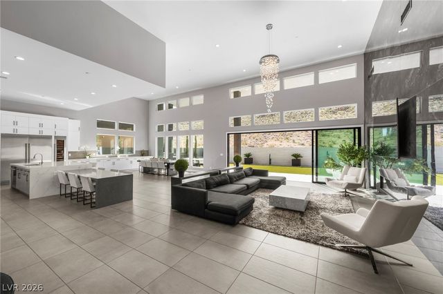 5201 Peak Climb Drive, Las Vegas, NV 89135