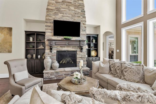 110 Sunridge Court, Montgomery, TX 77316