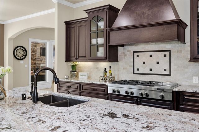 110 Sunridge Court, Montgomery, TX 77316