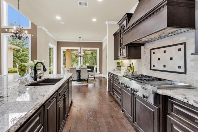 110 Sunridge Court, Montgomery, TX 77316