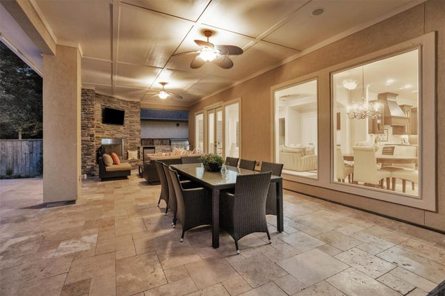 110 Sunridge Court, Montgomery, TX 77316
