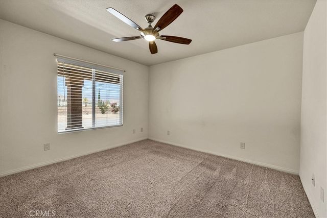8674 Dumosa Avenue, Yucca Valley, CA 92284