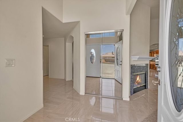 8674 Dumosa Avenue, Yucca Valley, CA 92284