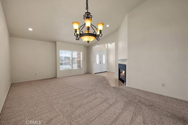 8674 Dumosa Avenue, Yucca Valley, CA 92284