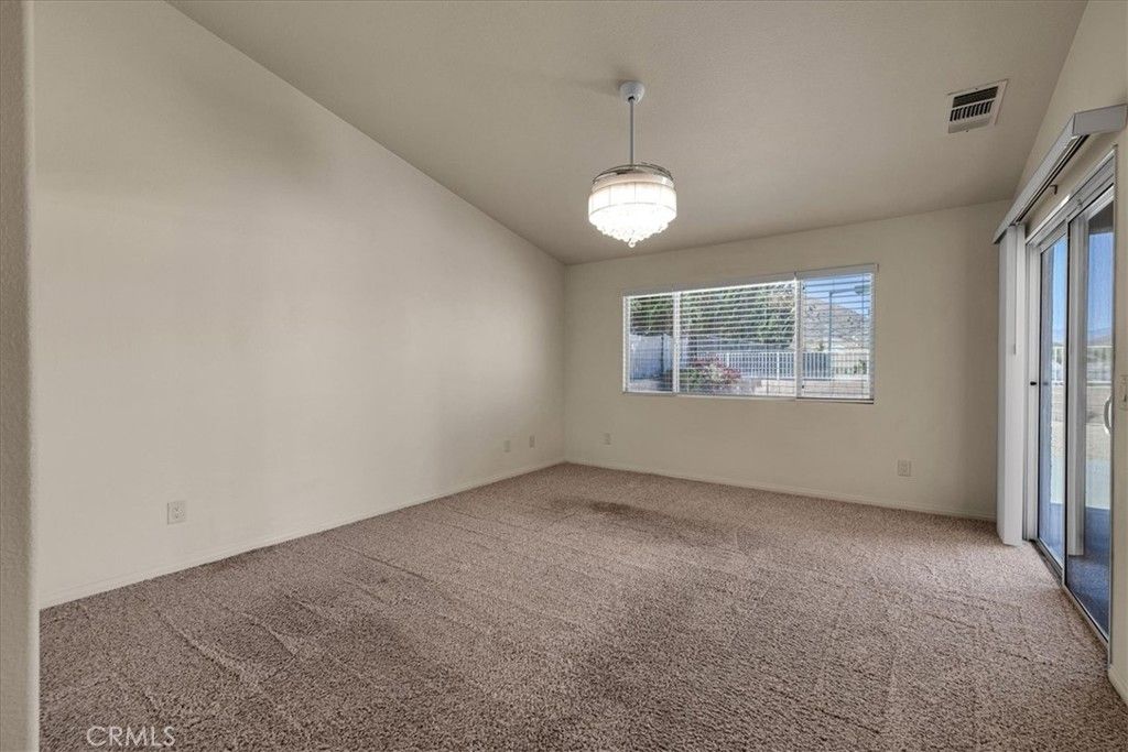 Image 16 of property listing at 8674 Dumosa, Yucca Valley, CA 92284