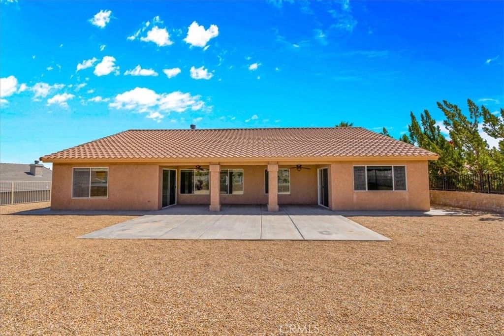 Image 36 of property listing at 8674 Dumosa, Yucca Valley, CA 92284