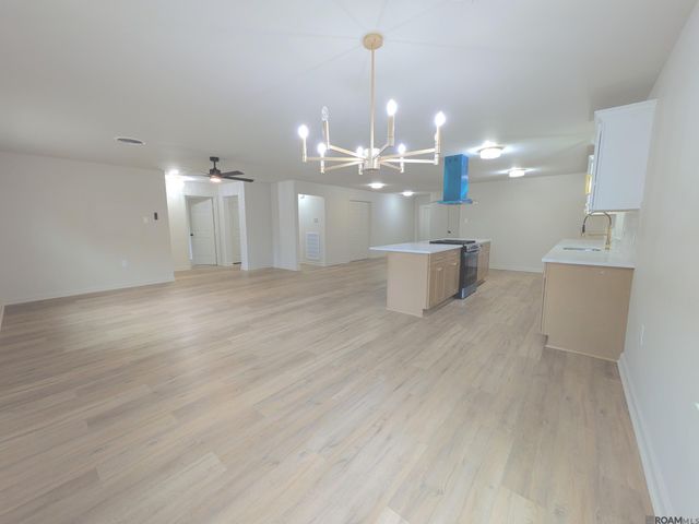 9950 Havard St, St Francisville, LA 70775