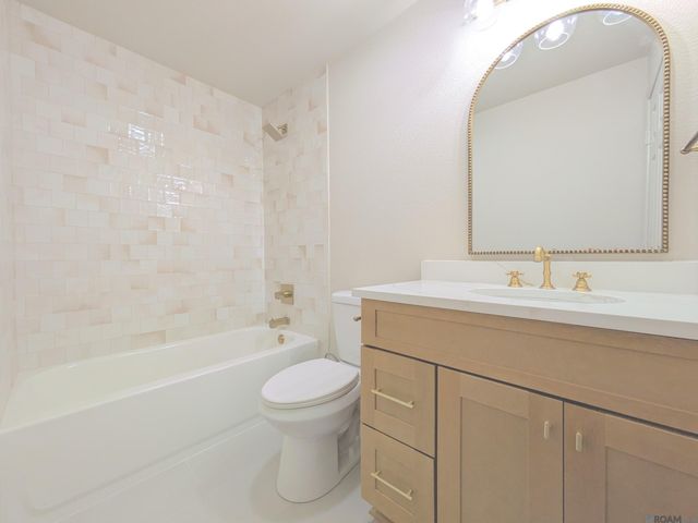 9950 Havard St, St Francisville, LA 70775