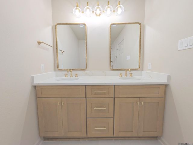 9950 Havard St, St Francisville, LA 70775