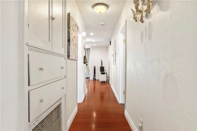 2389 Mayfield Avenue, Montrose, CA 91020