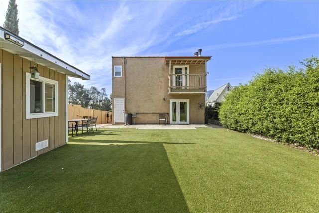 2389 Mayfield Avenue, Montrose, CA 91020