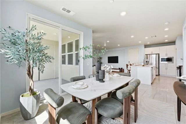 1184 Epic, Irvine, CA 92618