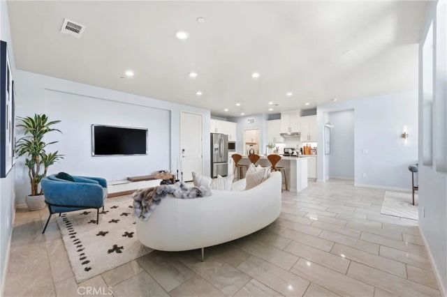 1184 Epic, Irvine, CA 92618