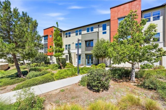 1184 Epic, Irvine, CA 92618