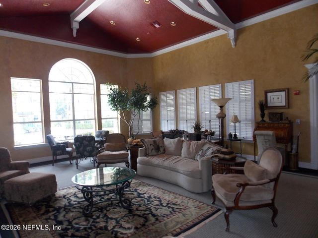 7800 POINT MEADOWS Drive 338, Jacksonville, FL 32256