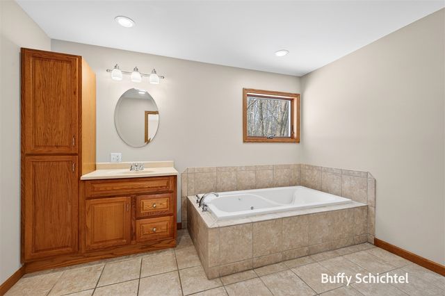 992 Tibalew Drive, Sparta, MI 49345