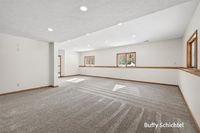 992 Tibalew Drive, Sparta, MI 49345