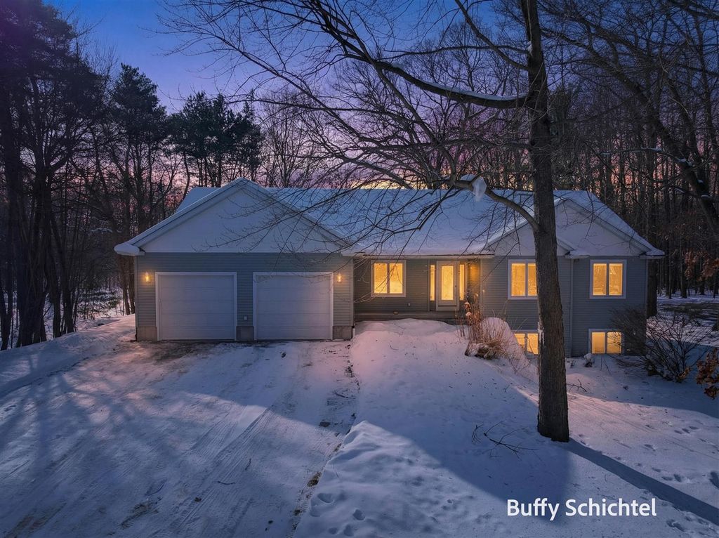 992 Tibalew Drive, Sparta, MI 49345