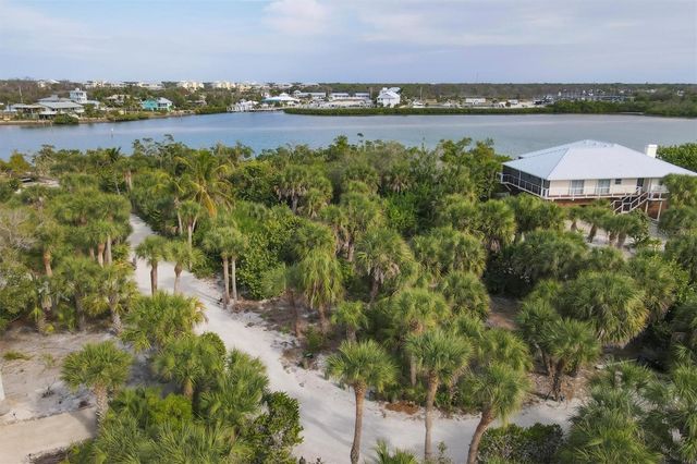 6 POINT WAY, Placida, FL 33946