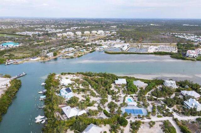 6 POINT WAY, Placida, FL 33946