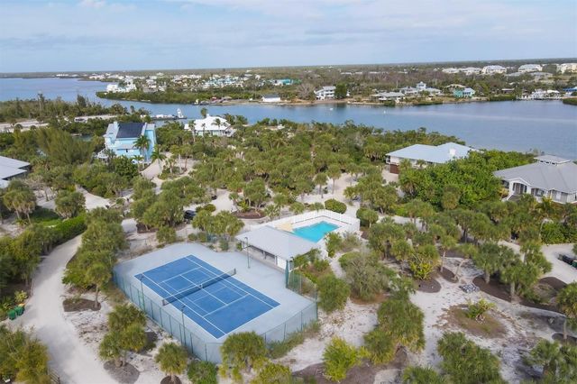 6 POINT WAY, Placida, FL 33946