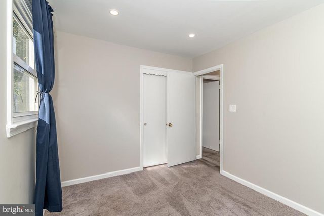 400 E MAIN ST, Marlton, NJ 08053